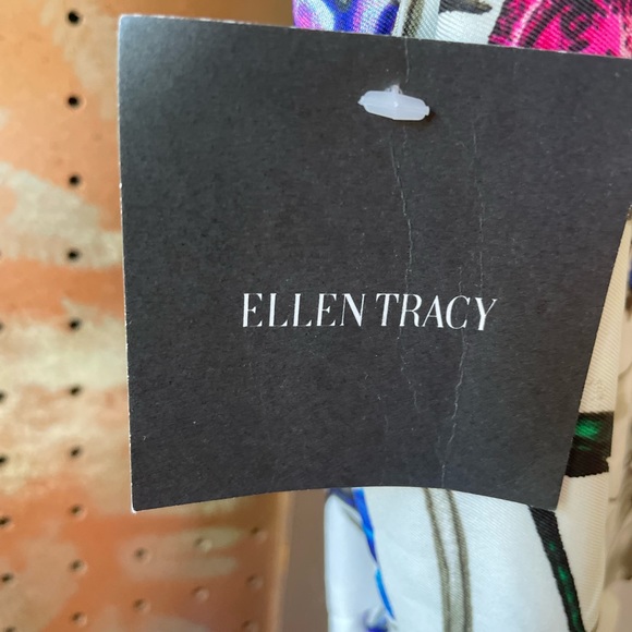 Fun bright dress! Buy now and be the first to have a new spring dress!! - Picture 10 of 13